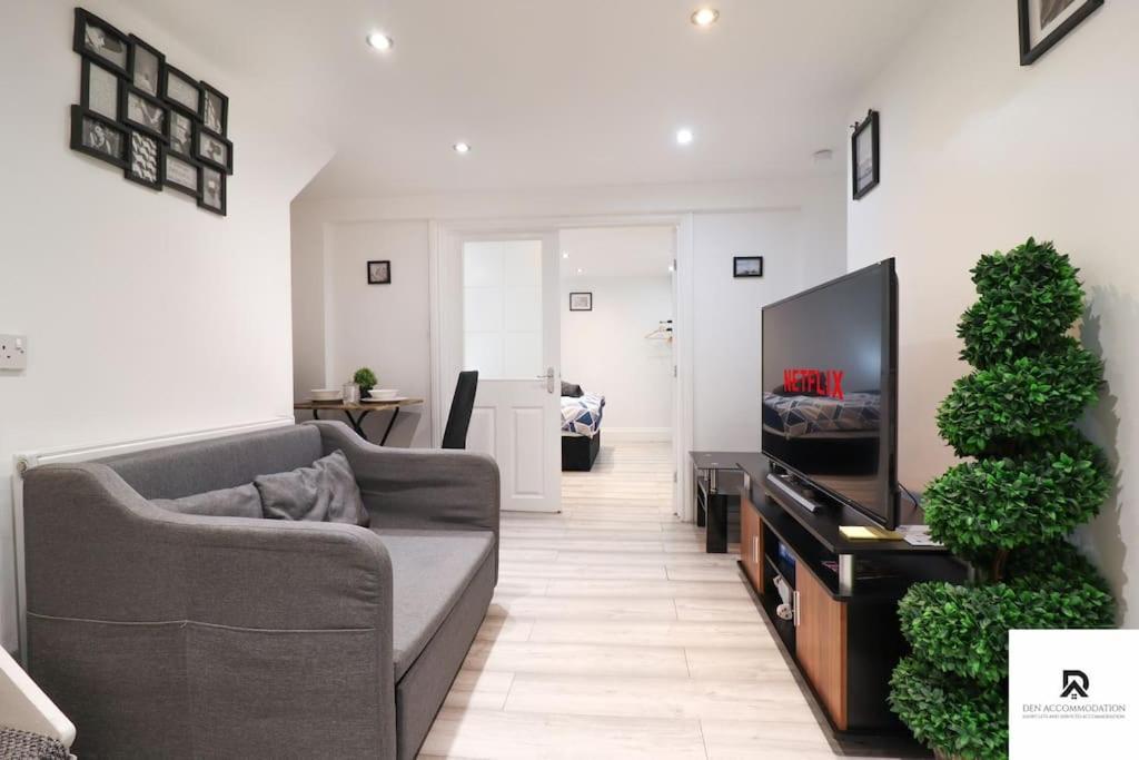 Den Accommodation & Short Lets Greenwich London - 3 Bed House Ngoại thất bức ảnh