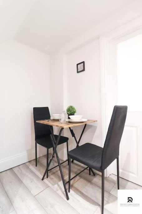 Den Accommodation & Short Lets Greenwich London - 3 Bed House Ngoại thất bức ảnh