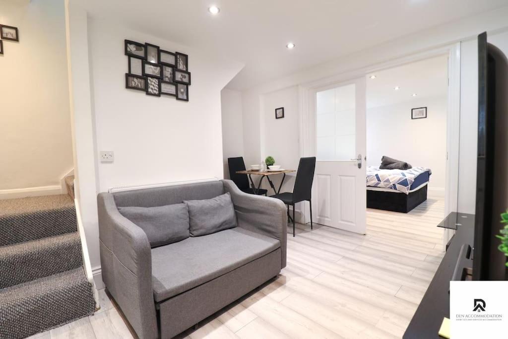 Den Accommodation & Short Lets Greenwich London - 3 Bed House Ngoại thất bức ảnh